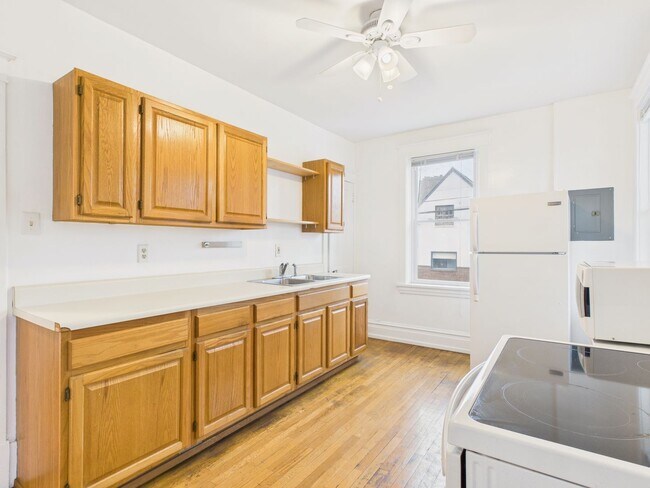 Foto del edificio - 2449 N 2nd St