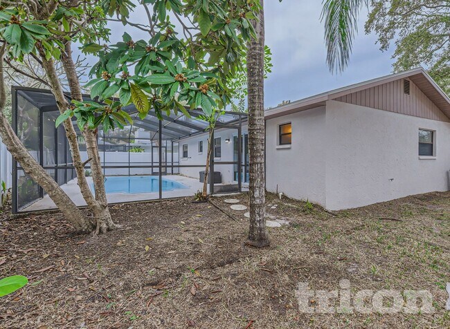 Foto del edificio - 6804 120th Pl