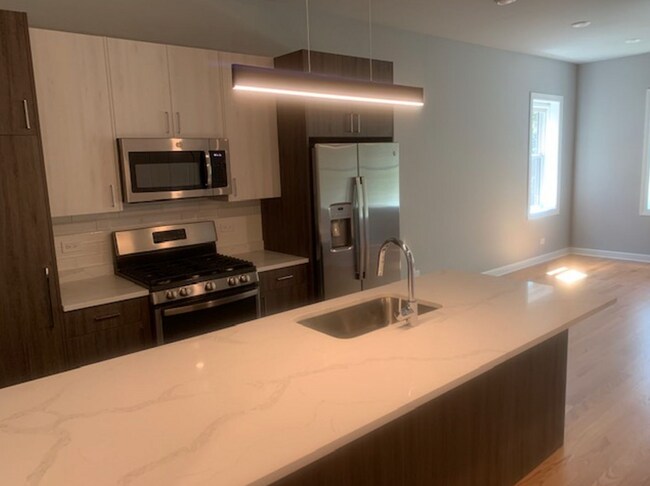 Foto del edificio - 5117 S Kenwood Ave