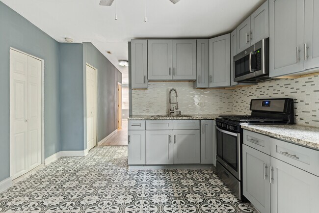 Foto del edificio - 2345 S Lawndale Ave