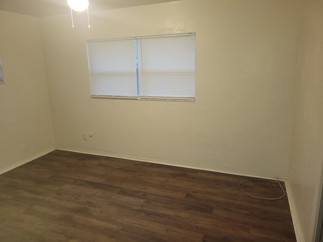 Foto del edificio - 230 37th Ave SE