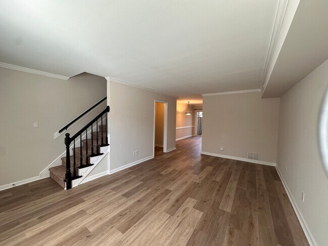 Building Photo - 3907 Browning Pl