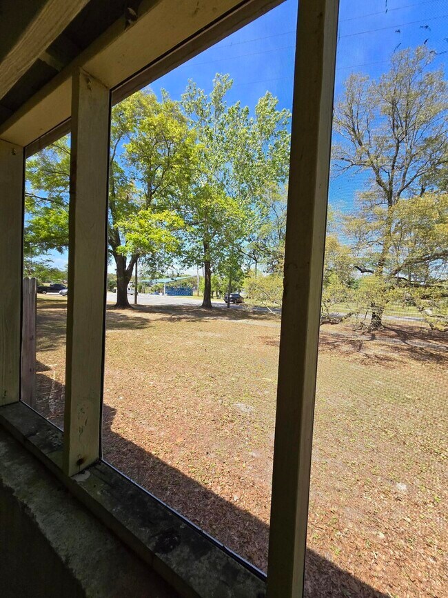 Foto del edificio - 48 Ferry Rd NE