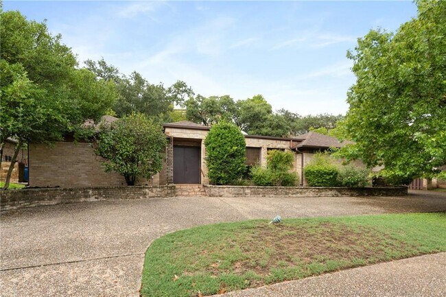 Foto del edificio - 4118 Firstview Dr