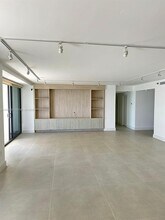 Building Photo - 10205 Collins Ave