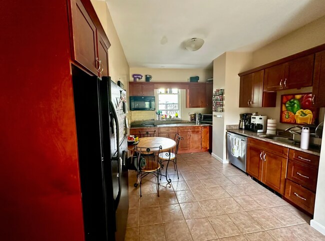 Foto del edificio - 74 Mount Vernon St