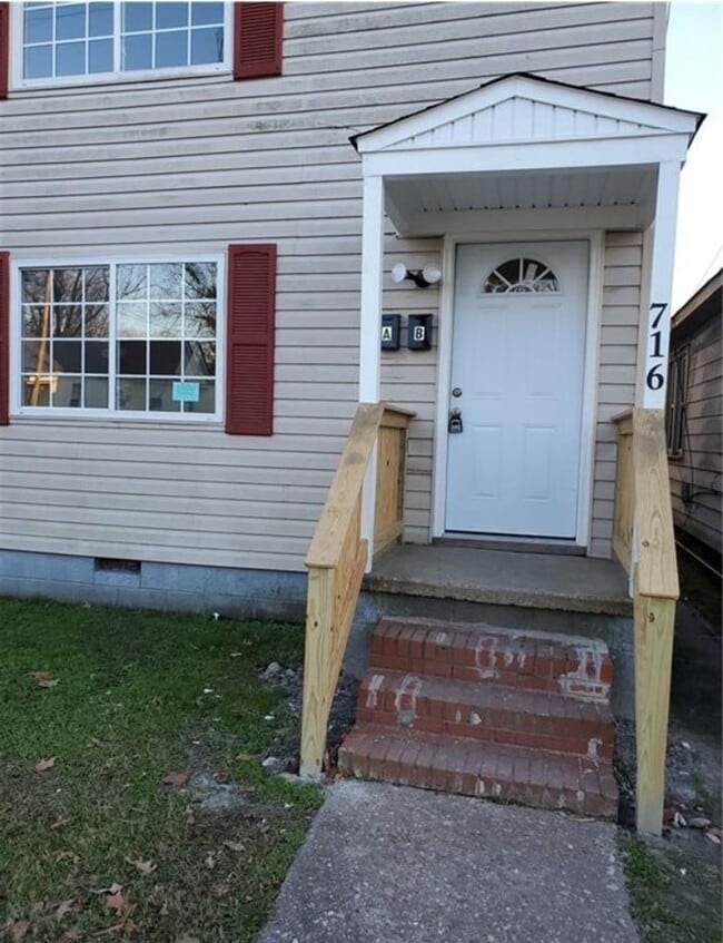 Photo - 716 31st St Apartment