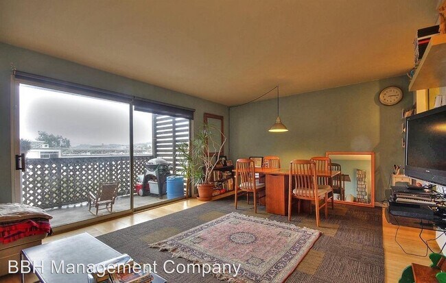 Building Photo - 2 br, 1 bath - 1 Western Shore Ln