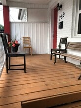 Building Photo - 789 Woodbine Ave