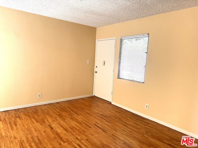 Building Photo - 5411 S Centinela Ave