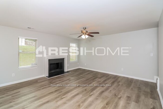 Foto del edificio - 7811 Bell Tower Ln