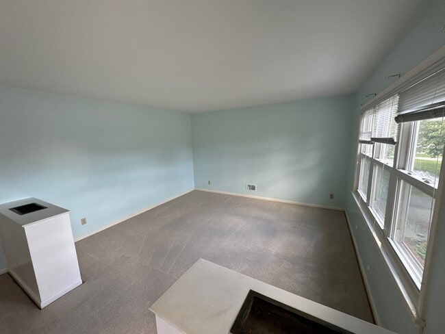 Building Photo - 9718 Lyric Ln