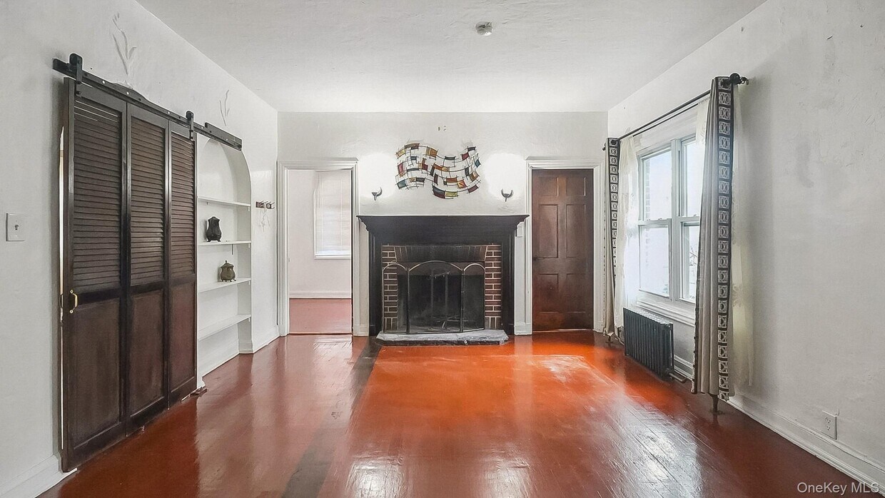 Primary Photo - 252 S Tenth Ave