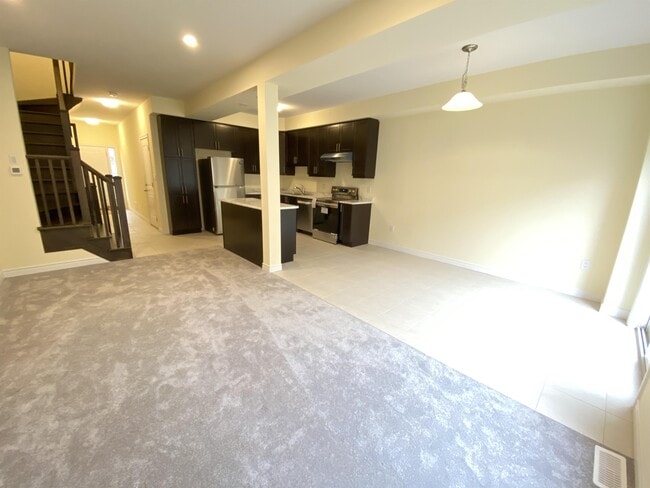 Building Photo - 11 Garlent Ave
