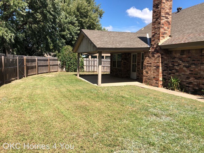 Building Photo - 5 br, 3.5 bath House - 6516 Eastwood Circle