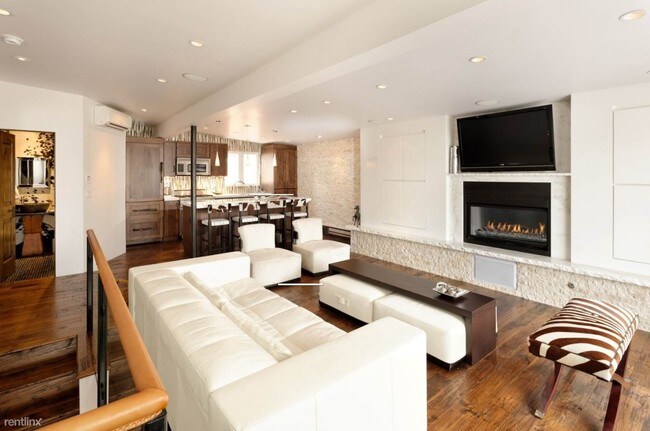 Building Photo - 1 br, 1 bath Condo - 1101 Haxall Point # U812