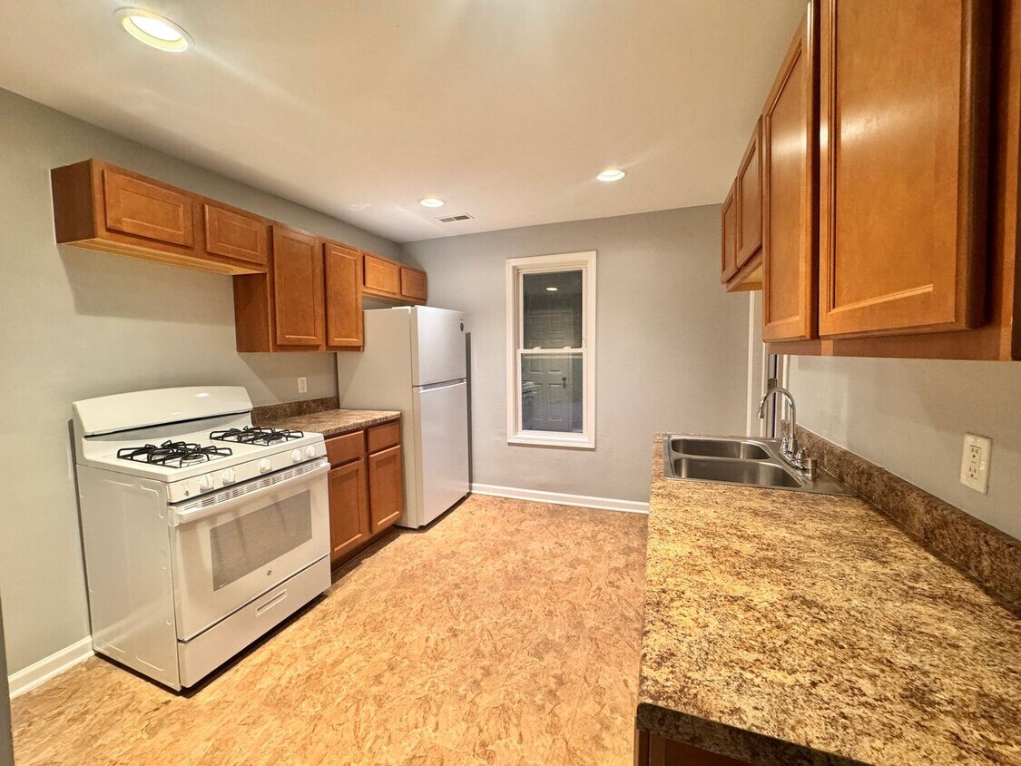 Foto principal - 6417 22nd Ave