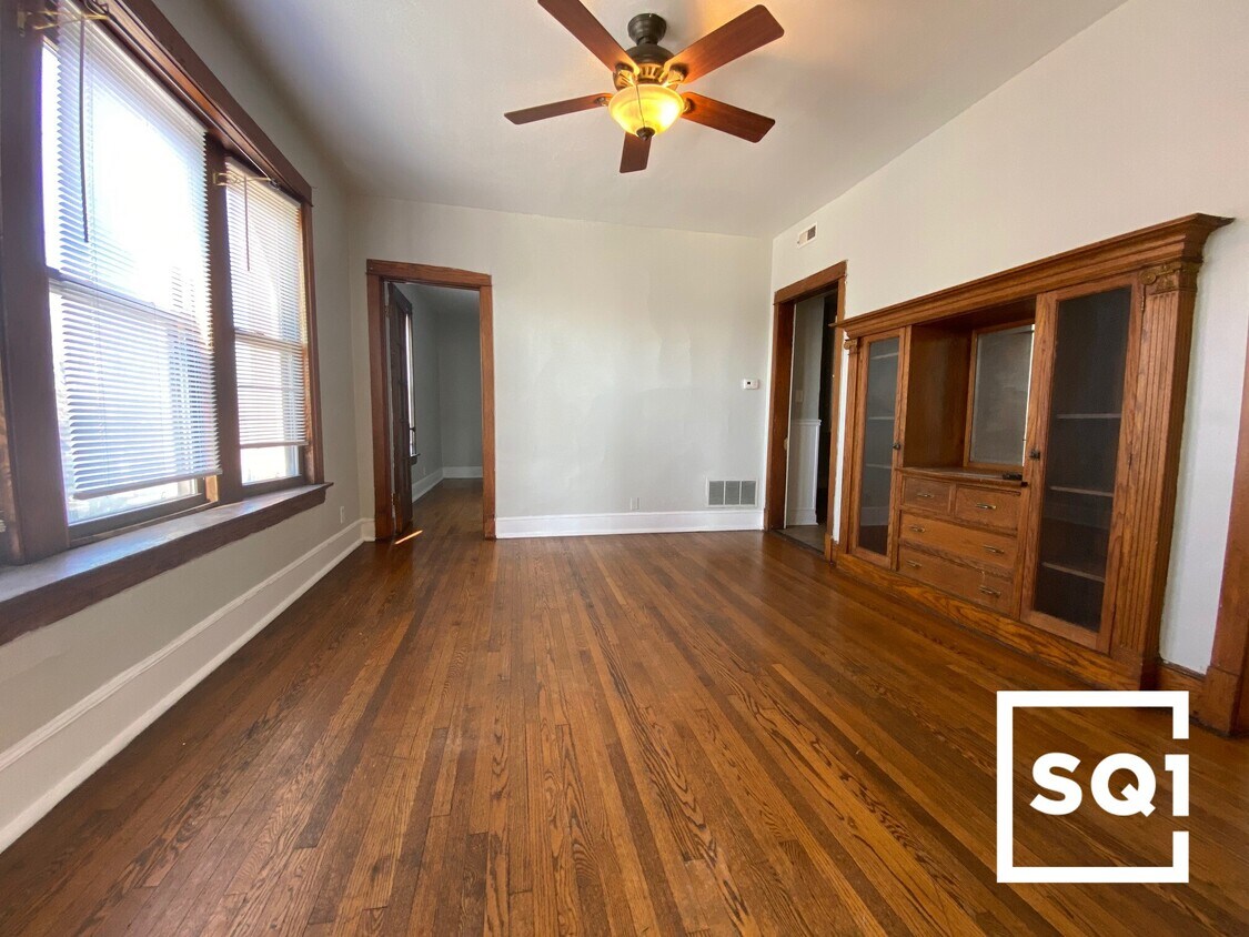 Foto principal - 4000 N Southport Ave