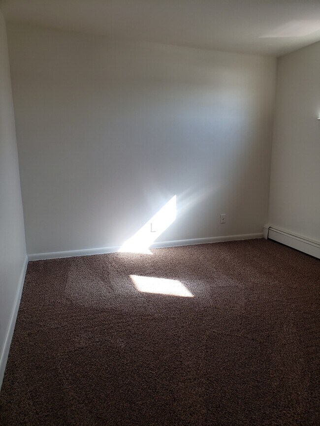 Building Photo - 1308 Rollins Ave