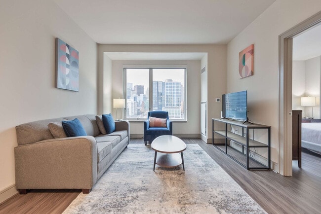 Building Photo - 100 Pier 4 Blvd.