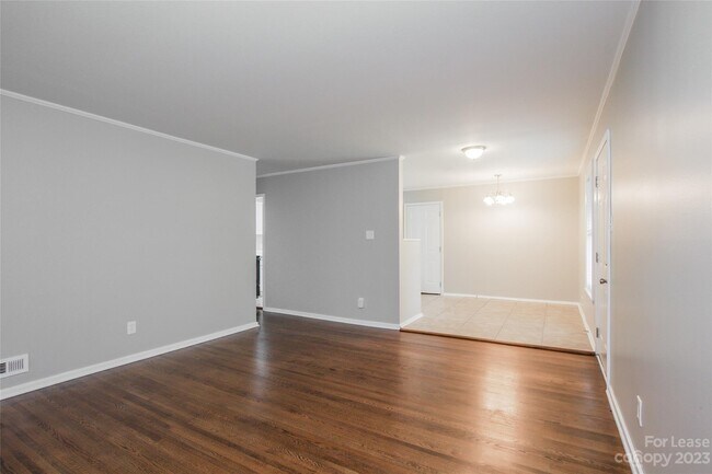 Building Photo - 1431 Chelveston Dr