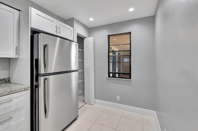 Building Photo - 7310 Ashford Pl