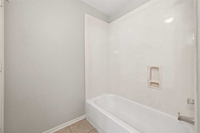 Foto del edificio - 3615 Caleb Ln