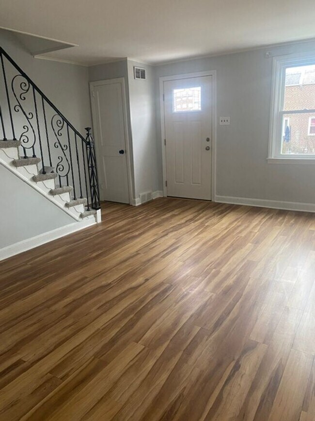 Foto del edificio - House for Rent in Upper Darby