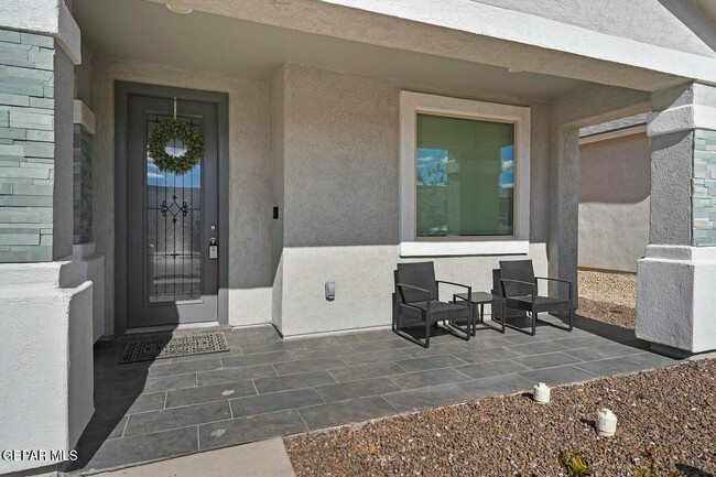 Foto del edificio - 12313 Desert Heights Ct