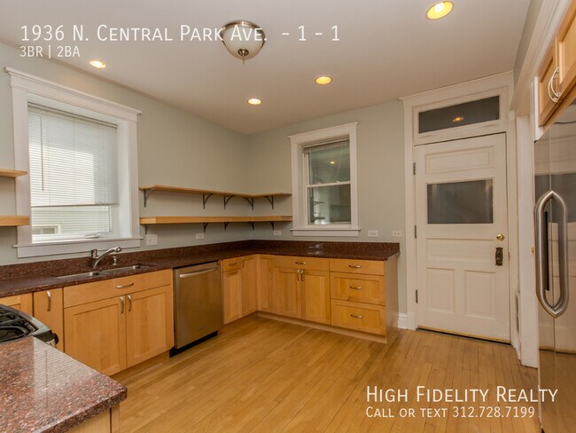 Foto del edificio - 1936 N Central Park Ave