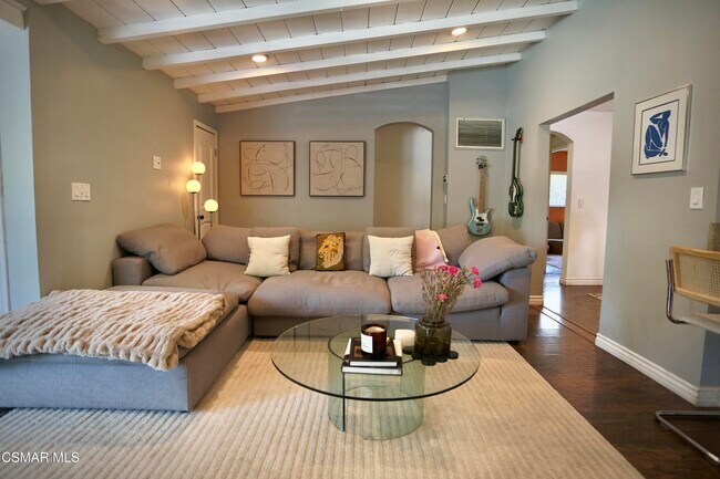 Foto del edificio - 6946 Texhoma Ave
