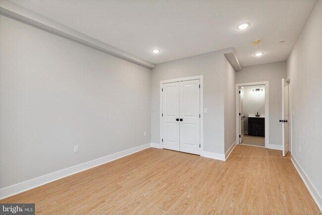 Foto del edificio - 2454 N 2nd St