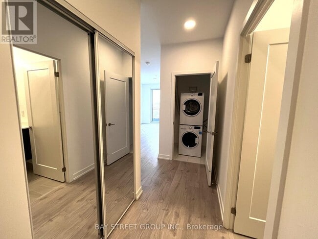 Photo du bâtiment - 9763 Markham Rd