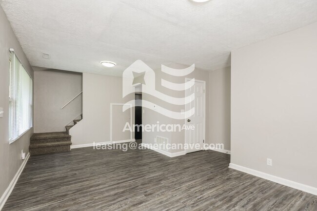 Foto del edificio - 3353 Forent Ave
