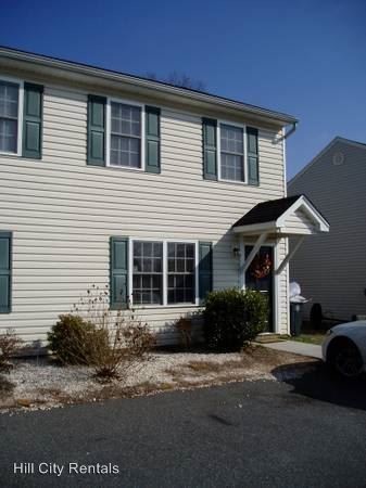 Primary Photo - 412 Three Creeks Ct