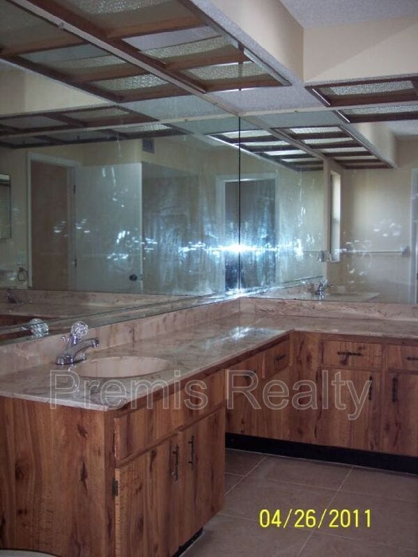 Building Photo - 1281 Stony Brook Ln
