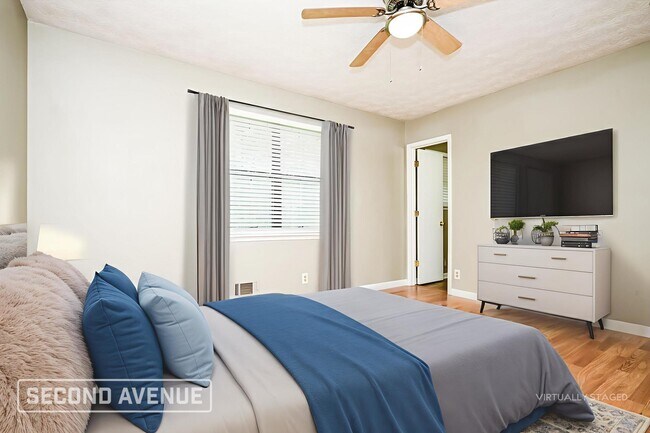 Foto del edificio - 2237 Rocklane Dr