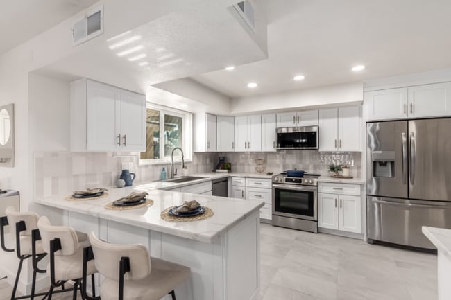 Building Photo - 26007 S Cedarcrest Dr