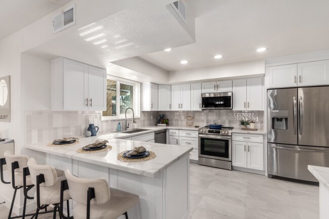 Foto del edificio - 26007 S Cedarcrest Dr