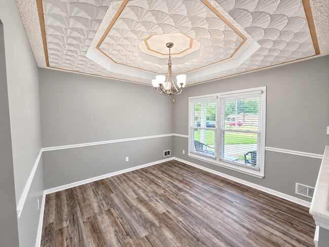 Foto del edificio - 5501 Landcross Dr
