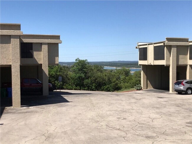 Foto del edificio - 5914 Lago Vista Way