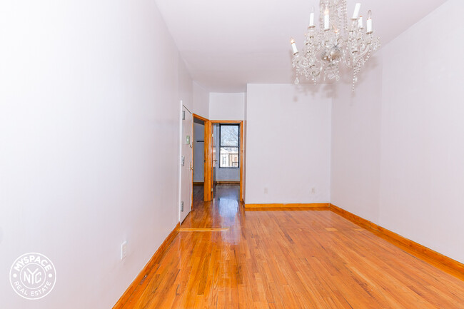 Foto del edificio - 570 St Marks Ave