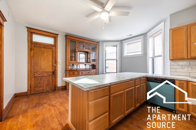 Building Photo - 2519 S Millard Ave