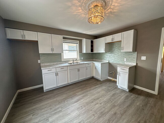 Foto del edificio - 3152 N 42nd Pl