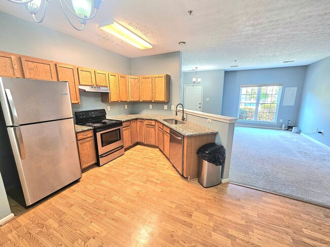 Building Photo - Beautiful 3 BR 2.5 BA Townhome Near Bowie ...