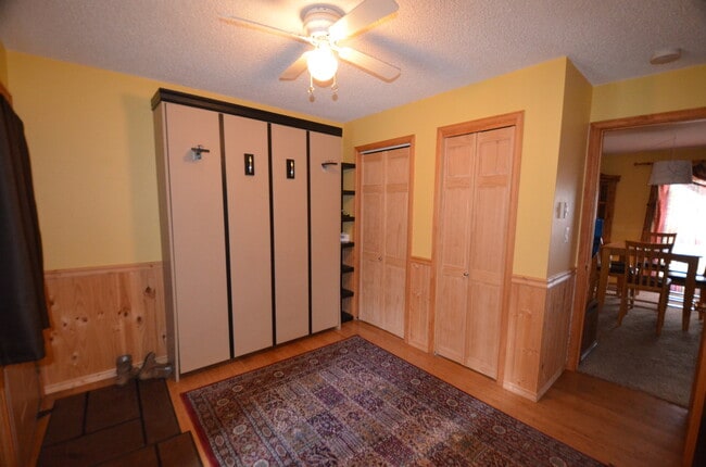 Building Photo - 27 Peaks View Ct