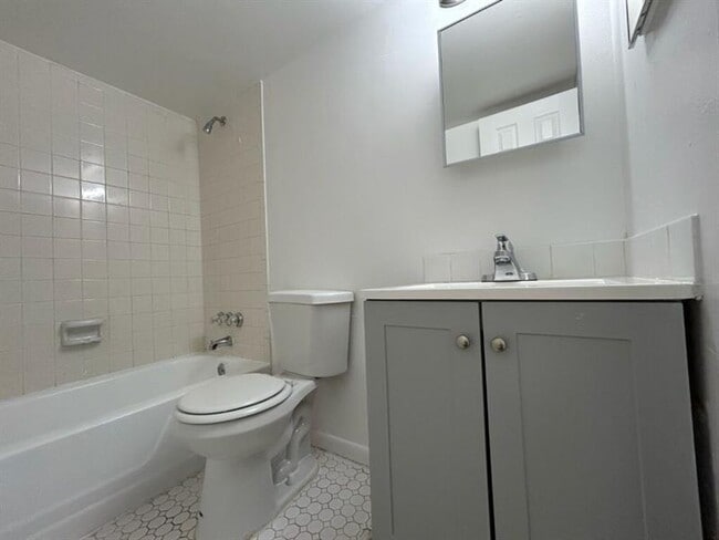 Foto del edificio - 515 S Sequoia Dr