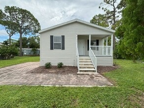 Building Photo - 19237 Cedar Crest Ct