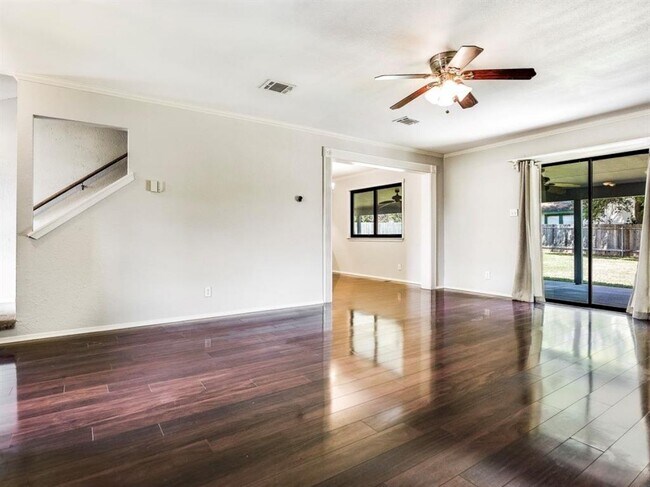 Foto del edificio - 7700 Wakefield Dr