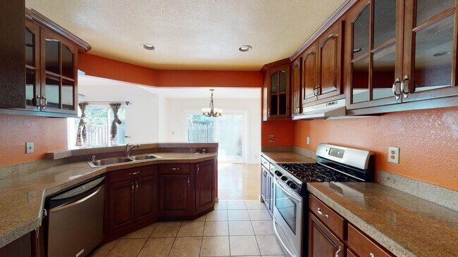Foto del edificio - Spacious & striking San Jose home by Towns...